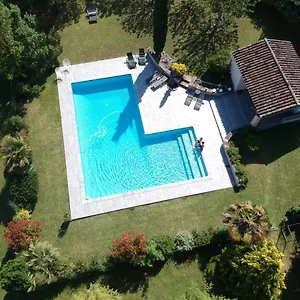 Bastide De Luzert Bed & Breakfast